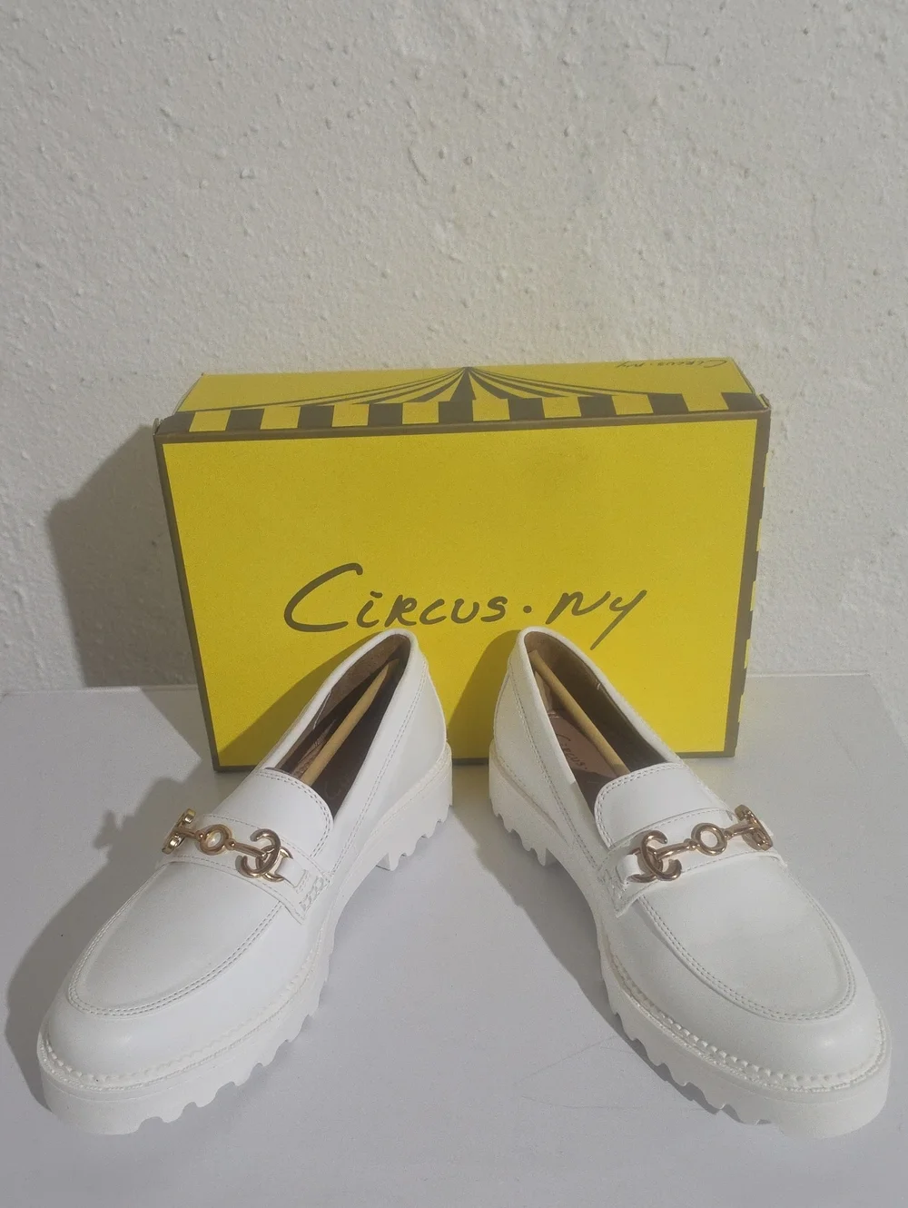 Circus NY by Sam Edelman Deanna White Loafers with Gold Chain Bit